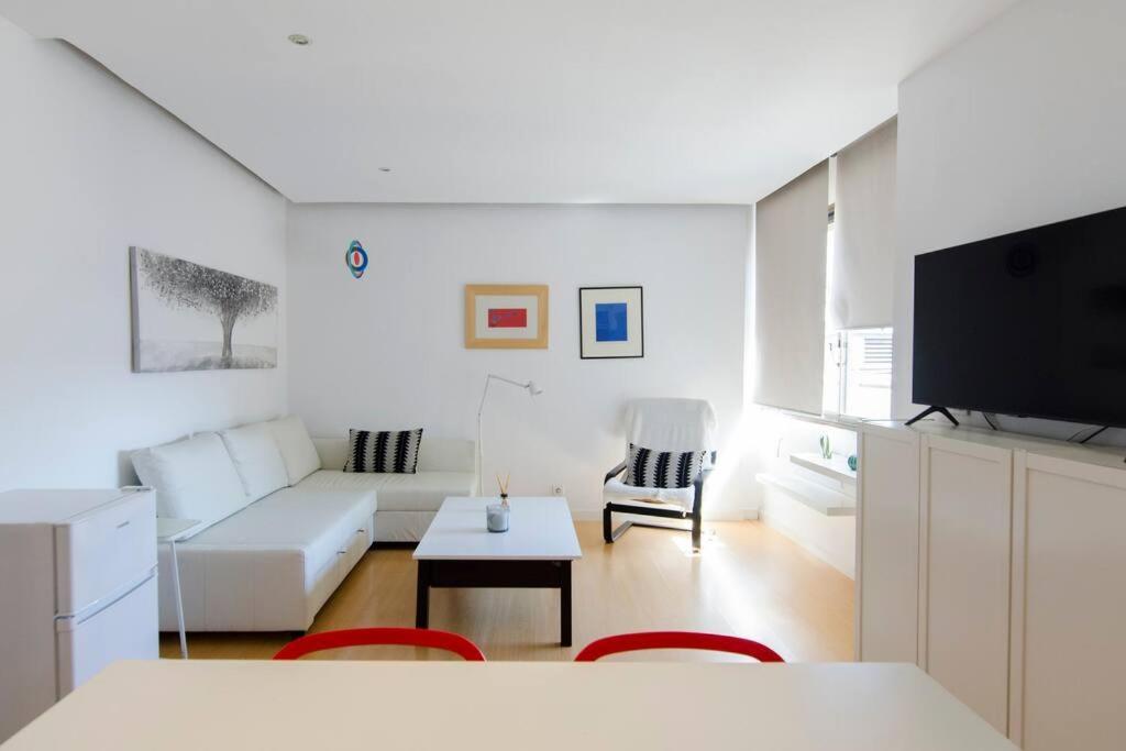 マドリードBeautiful Flat A Stone'S Throw From The Retiro-Villアパートメント エクステリア 写真
