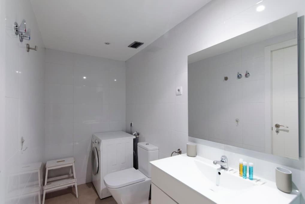 マドリードBeautiful Flat A Stone'S Throw From The Retiro-Villアパートメント エクステリア 写真